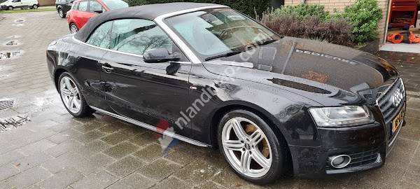 Auto &- Motorhuis Borne