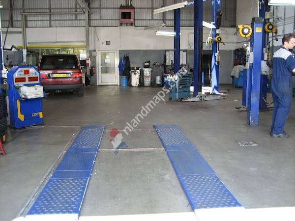 Autodrome Grassere | PCA Merkspecialist in Peugeot & Citroën