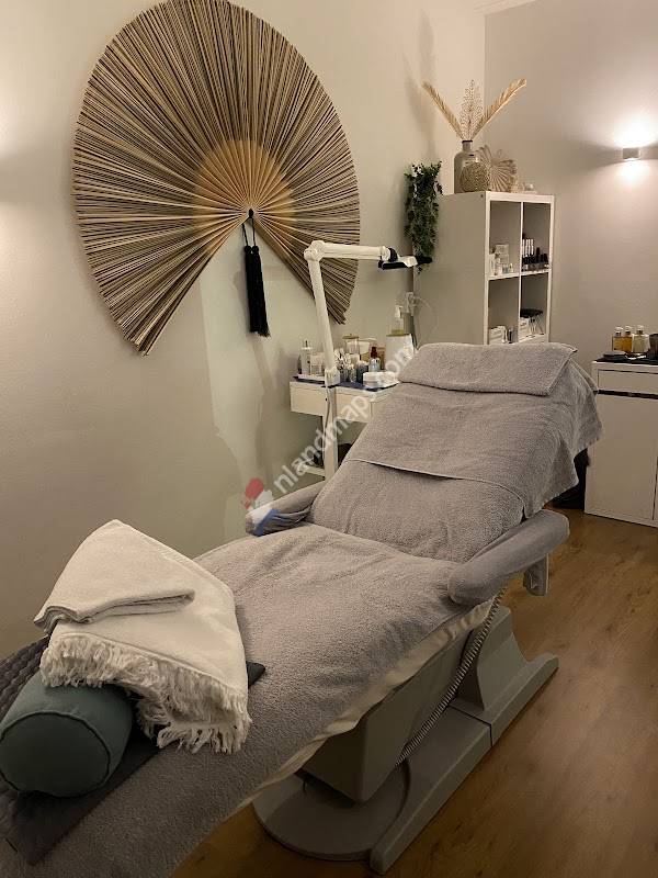 Bij Roelie beautysalon