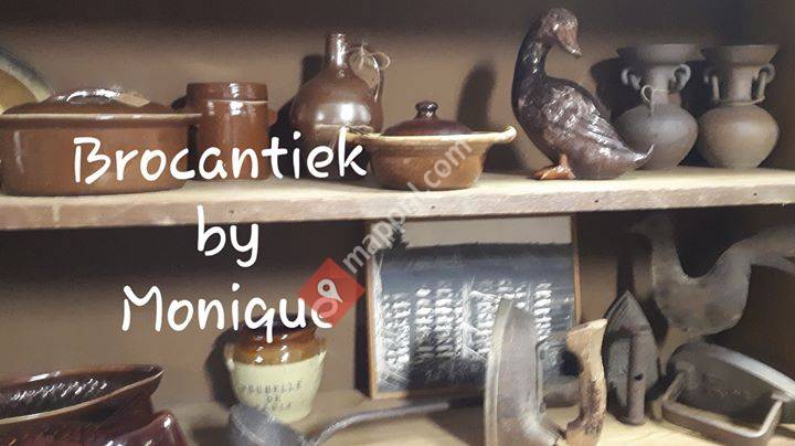 Brocantiek by Monique
