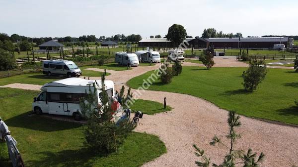Camperplaats Bembom Hoeve