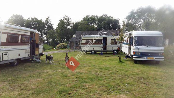 Camperplaats bij mede camperaar