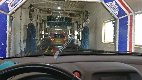 Car Wash de Hemrik