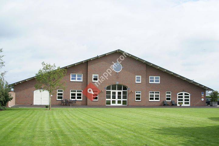 Dressuurstal Ilona Goris