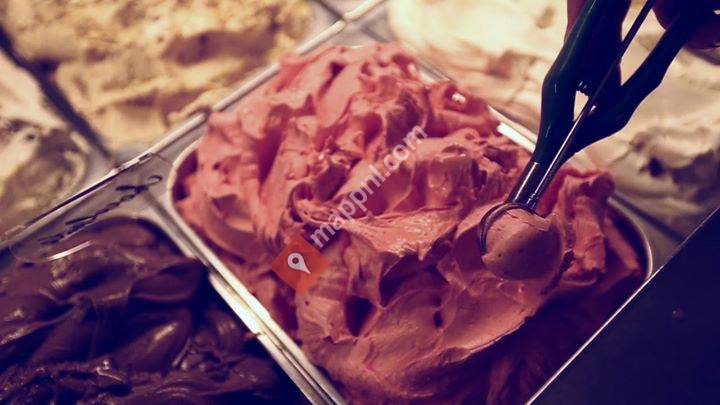 IJssalon Garrone Gelateria