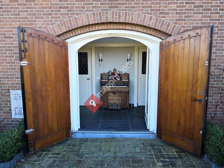 In de Kerk bij de Viskoekies