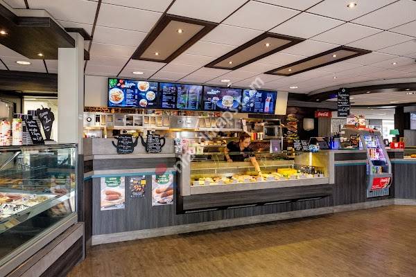 Johnny's Taria Lunchroom-Cafetaria