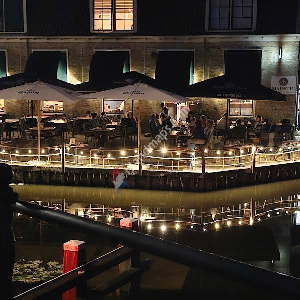 Majestic restaurant en pizzeria