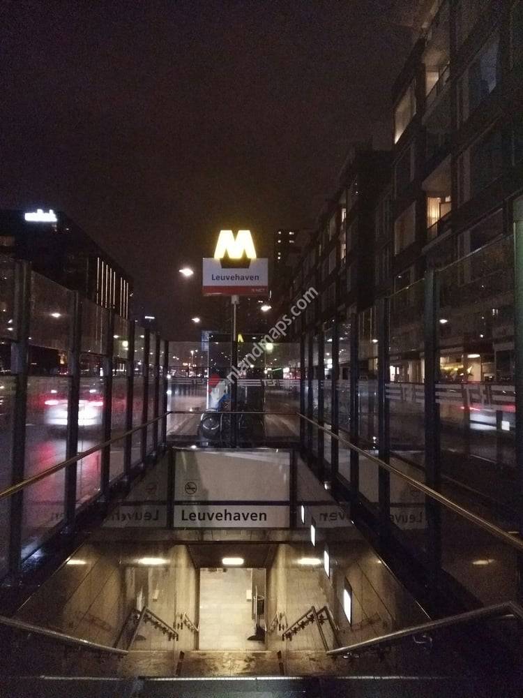 Metrostation Leuvehaven