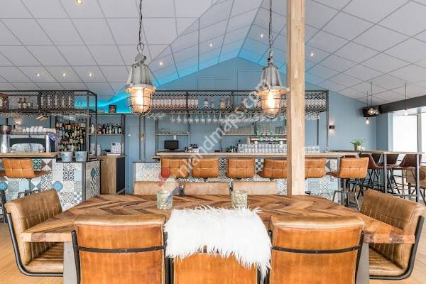 Neighbours grill & bites