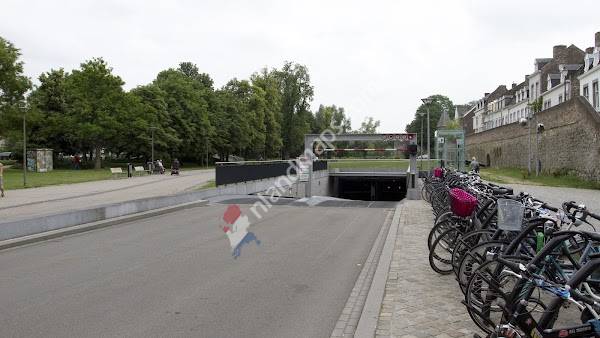 Q-Park O. L. Vrouweparking