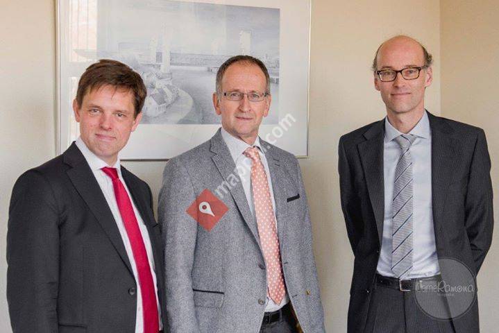 Rijnvis en Zwaveling Notarissen