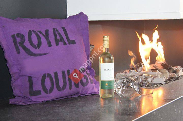 Royal Lounge