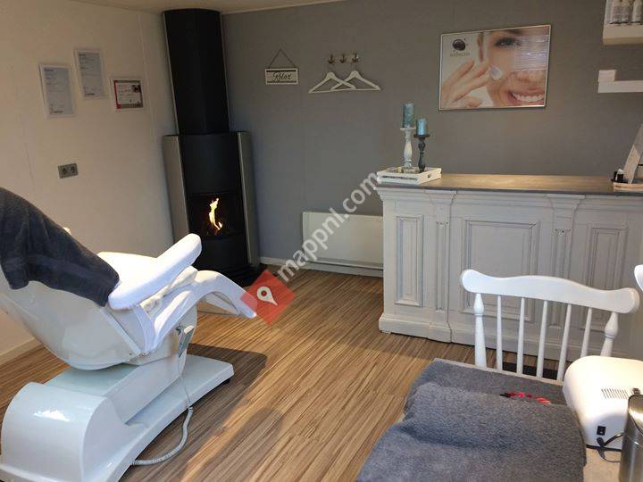 Schoonheidssalon Mooi bij Maud