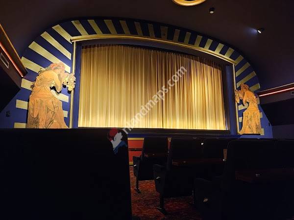 Service-Bioscoop Luxor Reuver B.V.