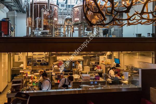 Slot Oostende - Restaurant, hotel, brouwerij en winkel